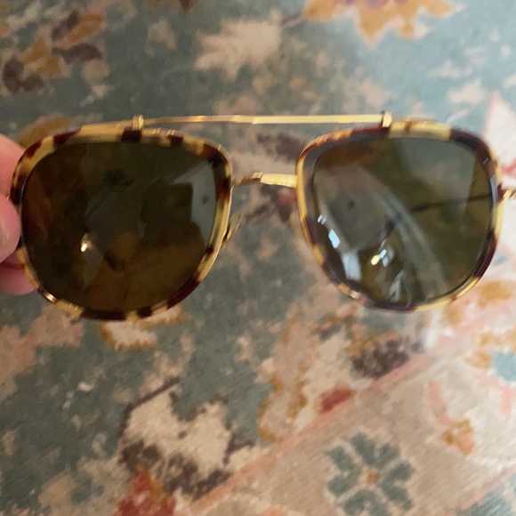 Polarized KREWE - Picture 5 of 5